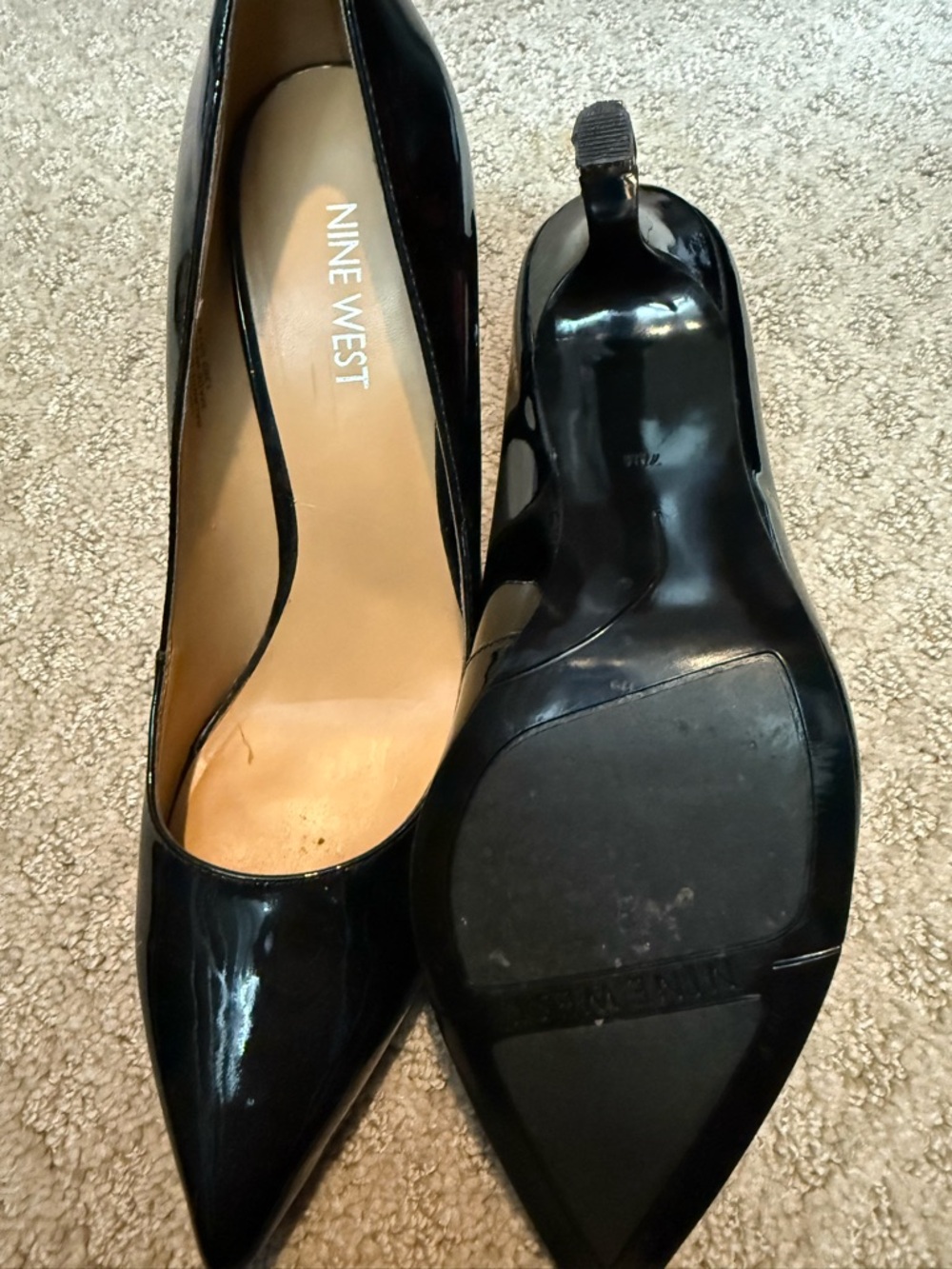 Nine West Black Patent Pointed Pumps with Gloss Finish